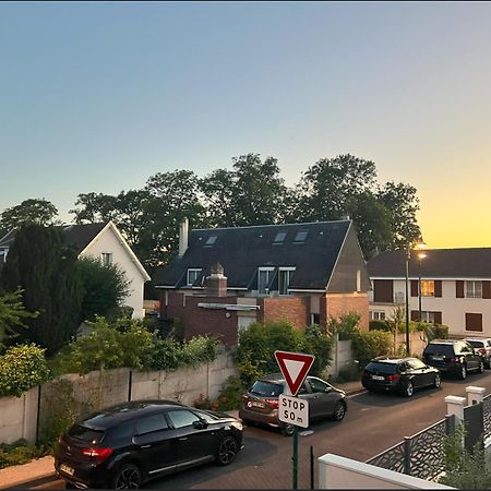 Belle Maison Avec Jardin ! Bezannes Exteriör bild